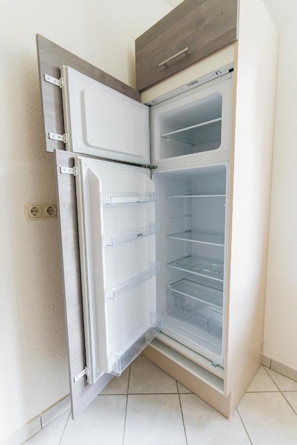 Appartment In Den Weinbergen Bei Mainz - Mit 2X Doppelzimmern, 1X Grosses Wohnzimmer, Bad & Kueche Stadecken-Elsheim Eksteriør billede