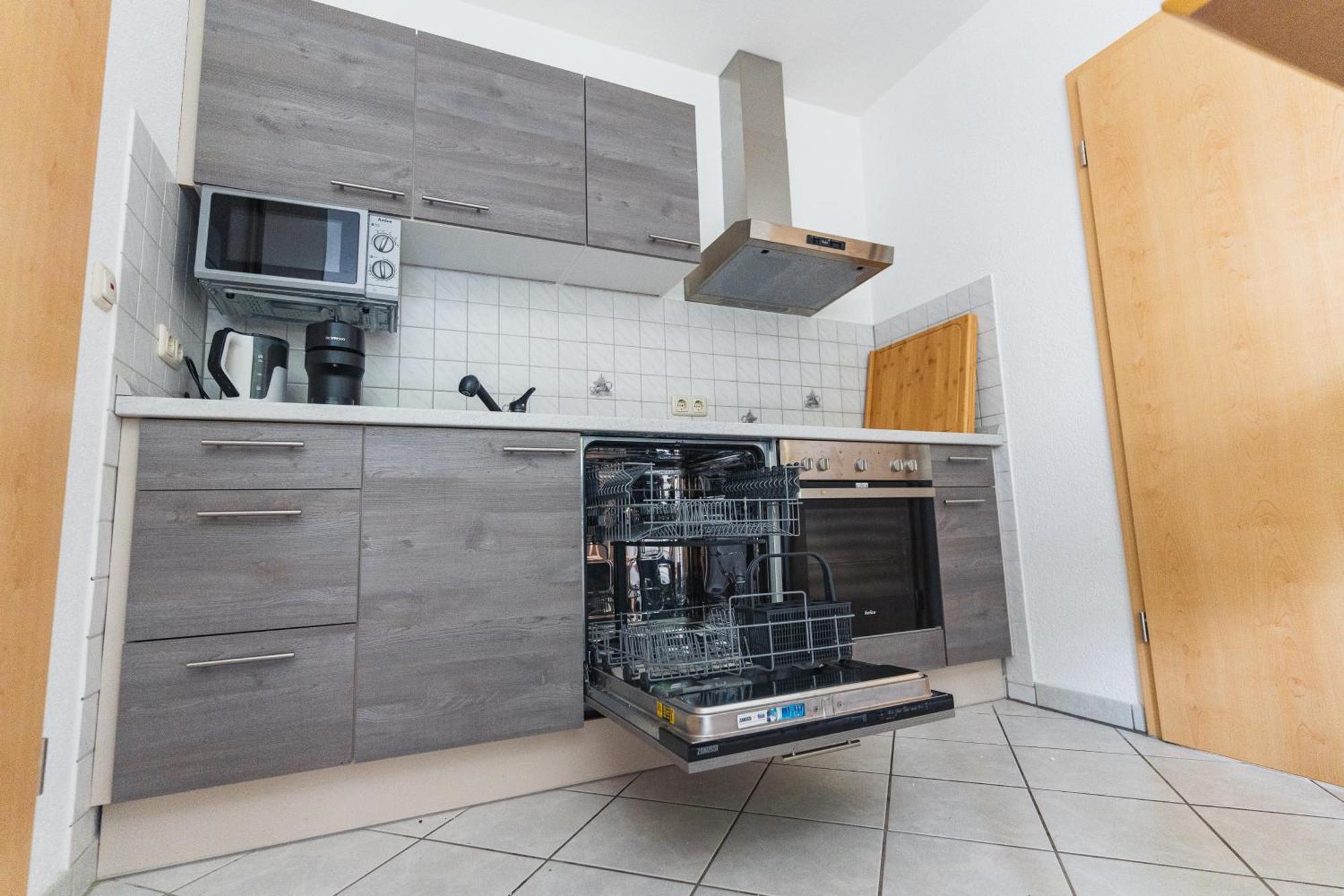 Appartment In Den Weinbergen Bei Mainz - Mit 2X Doppelzimmern, 1X Grosses Wohnzimmer, Bad & Kueche Stadecken-Elsheim Eksteriør billede
