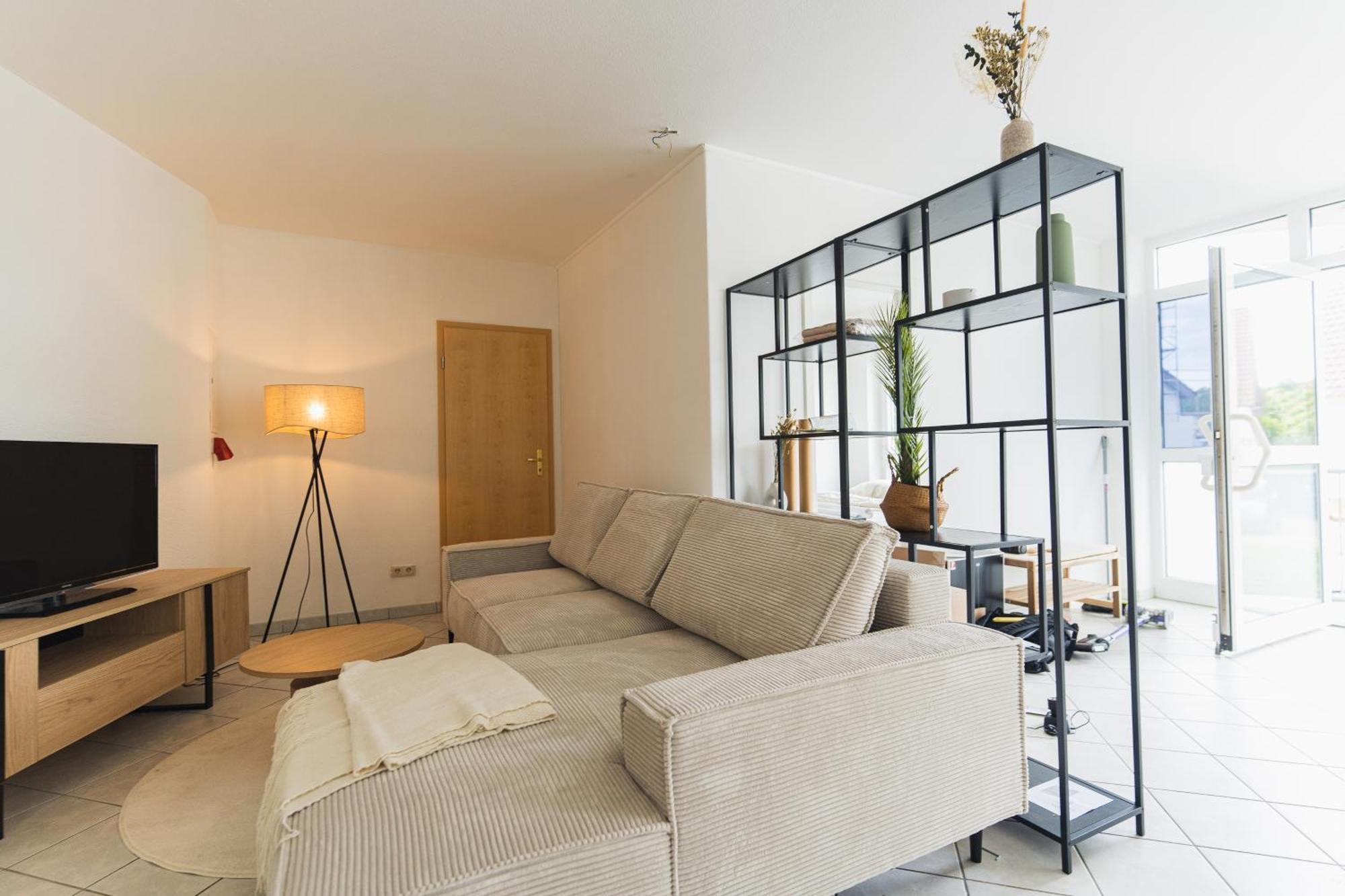 Appartment In Den Weinbergen Bei Mainz - Mit 2X Doppelzimmern, 1X Grosses Wohnzimmer, Bad & Kueche Stadecken-Elsheim Eksteriør billede