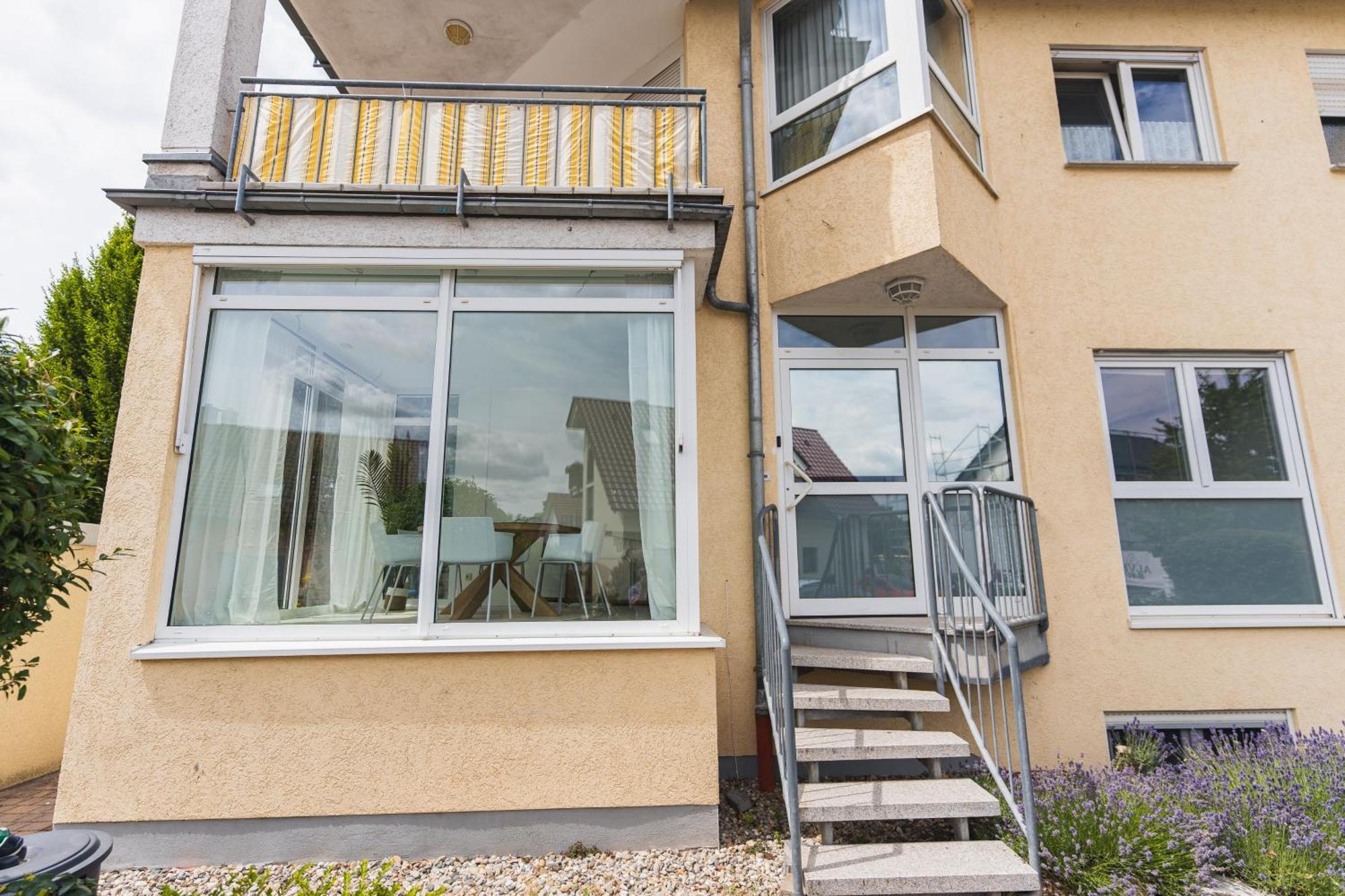Appartment In Den Weinbergen Bei Mainz - Mit 2X Doppelzimmern, 1X Grosses Wohnzimmer, Bad & Kueche Stadecken-Elsheim Eksteriør billede